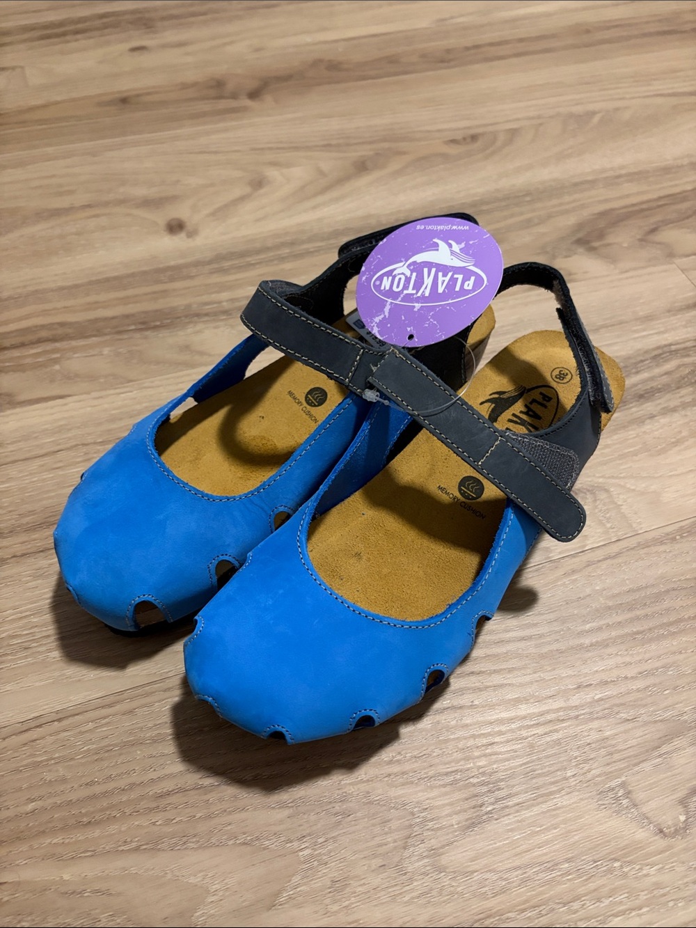 Plakton Amy Nuback leather wedge sandals size 38 nwt